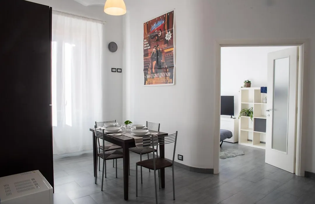 Ami House Roma-1